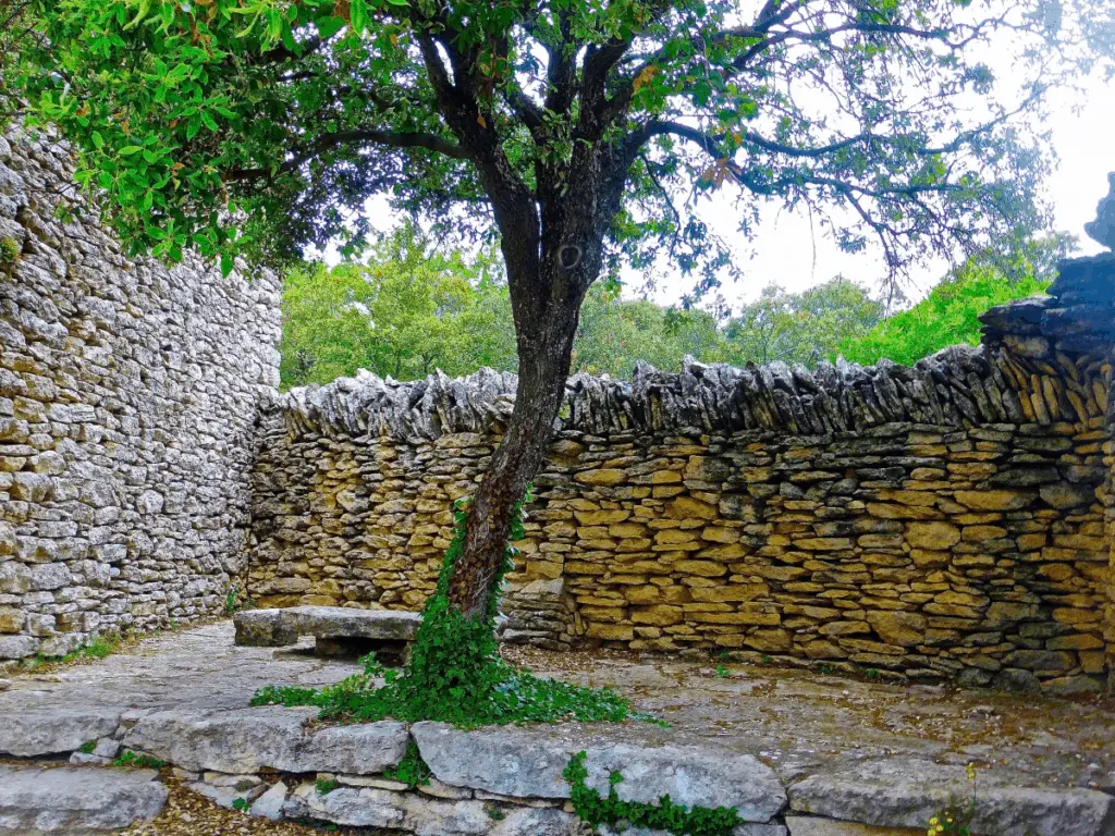 stone wall