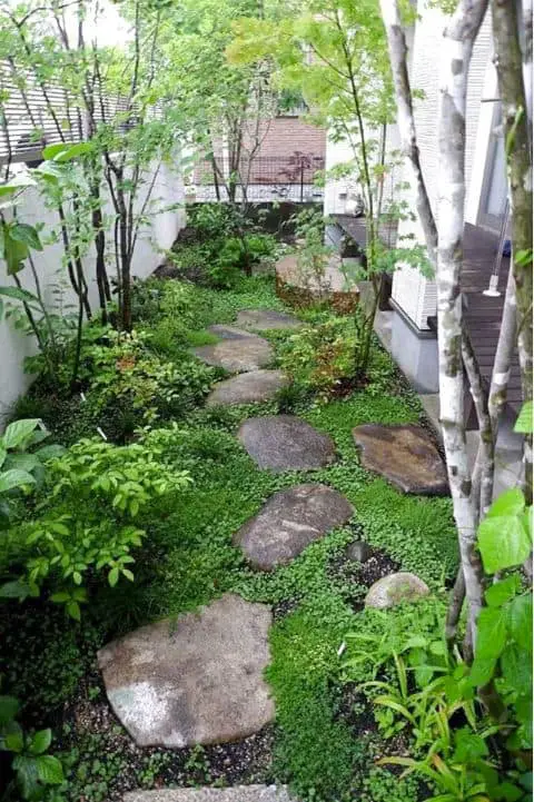 side of house landscaping ideas rocks in moss